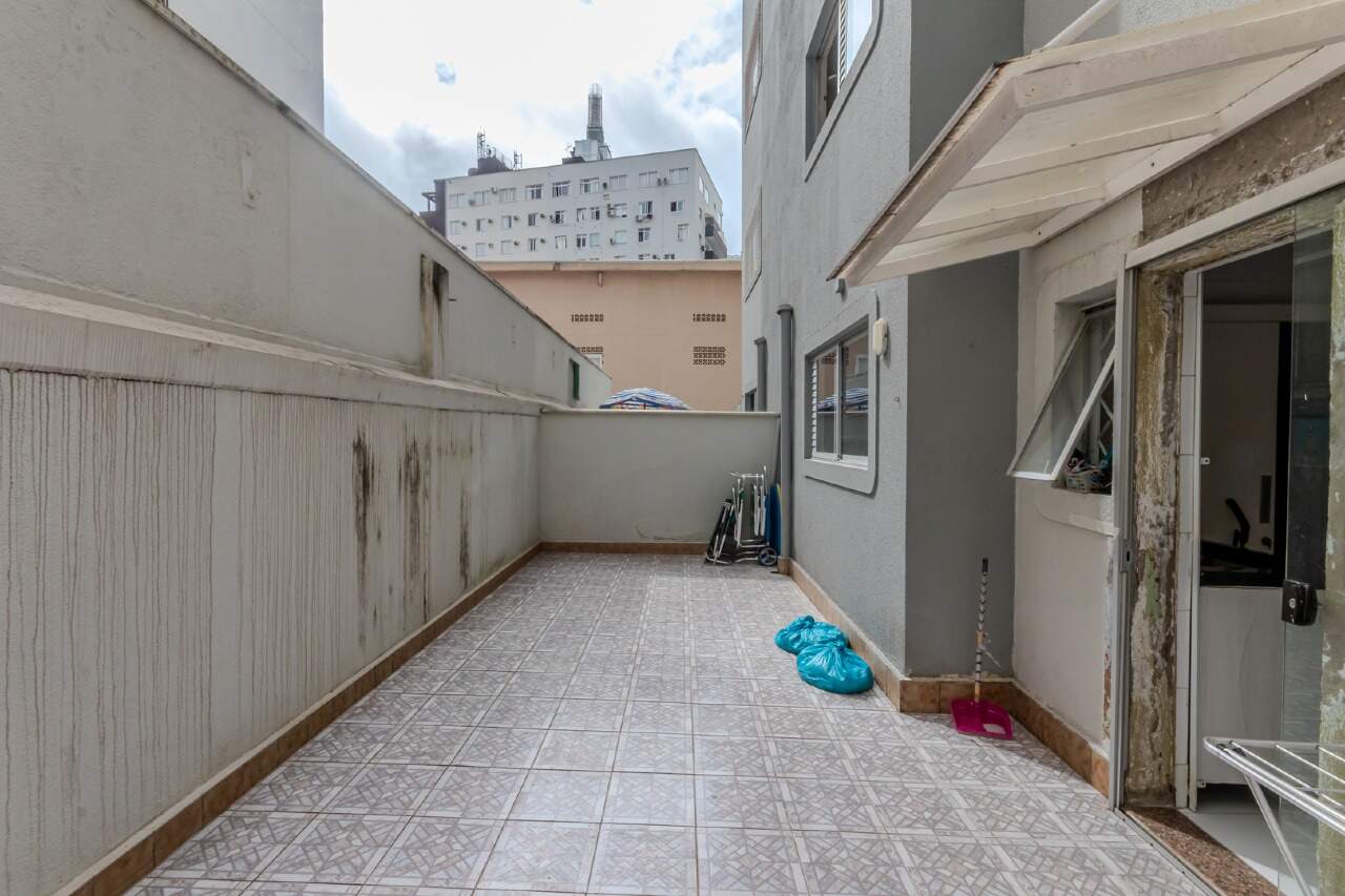 Foto do imóvel Apartamento á venda com 03 Dormitórios no Edifício Mayara em Balneário Camboriú