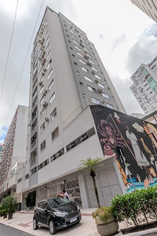 Foto do imóvel Apartamento á venda com 03 Dormitórios no Edifício Mayara em Balneário Camboriú
