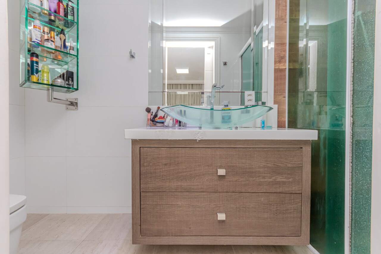 Foto do imóvel Apartamento á venda com 03 Dormitórios no Edifício Mayara em Balneário Camboriú