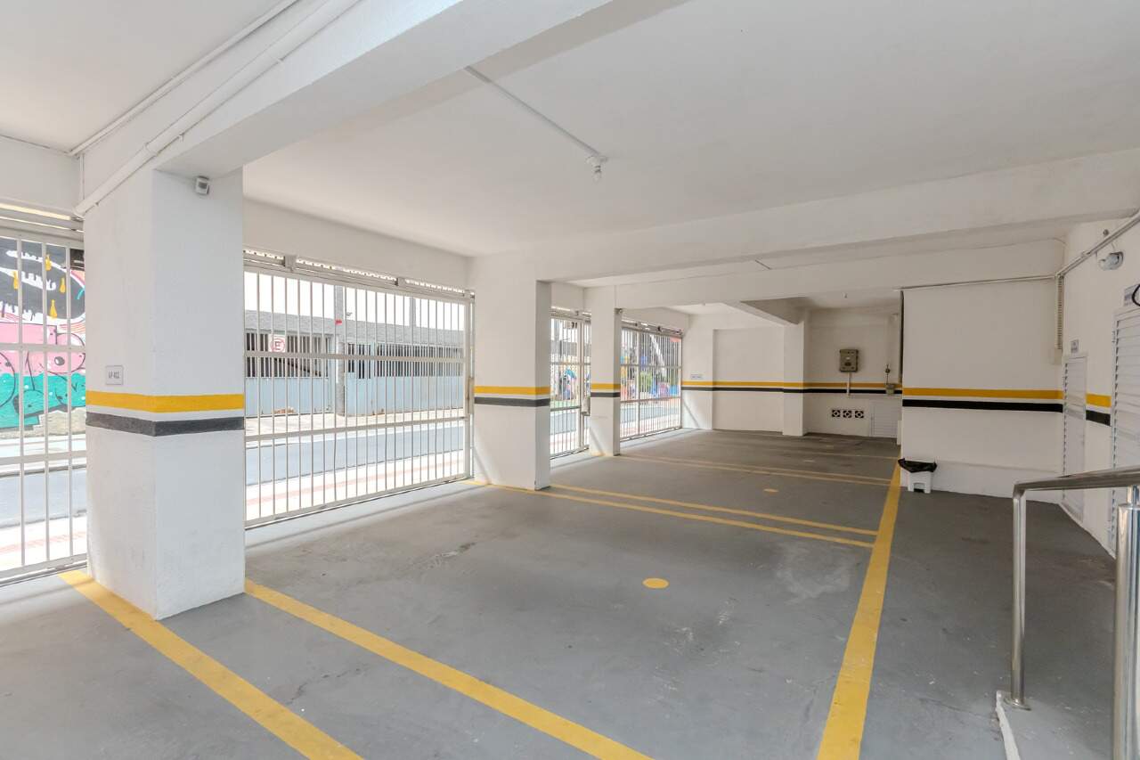 Foto do imóvel Apartamento á venda com 03 Dormitórios no Edifício Mayara em Balneário Camboriú