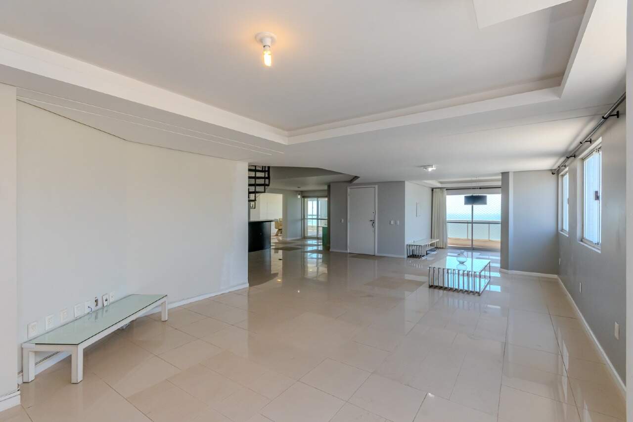 Foto do imóvel Cobertura Triplex Frente Mar á venda com 05 Suítes no Edifício Marquês de Olinda em Balneário Camboriú