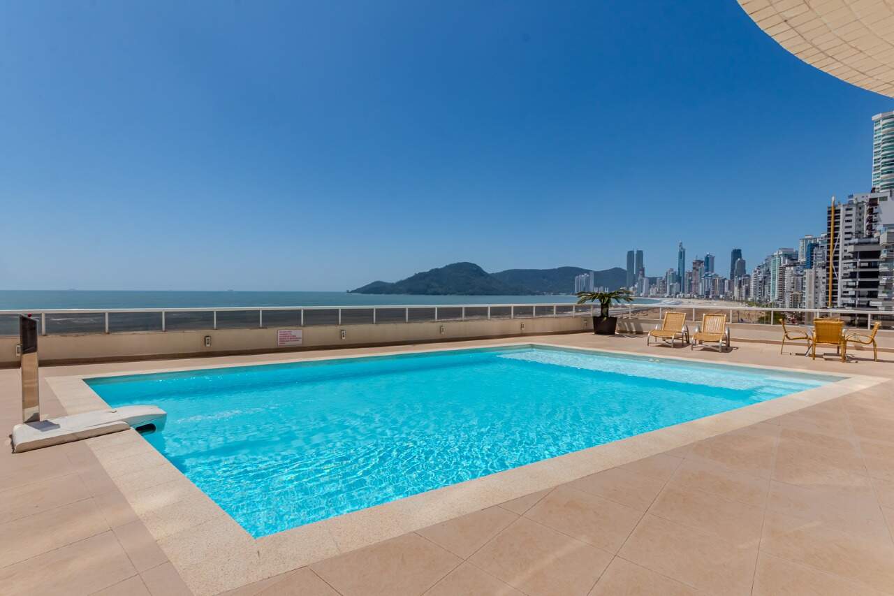 Foto do imóvel Cobertura Triplex Frente Mar á venda com 05 Suítes no Edifício Marquês de Olinda em Balneário Camboriú