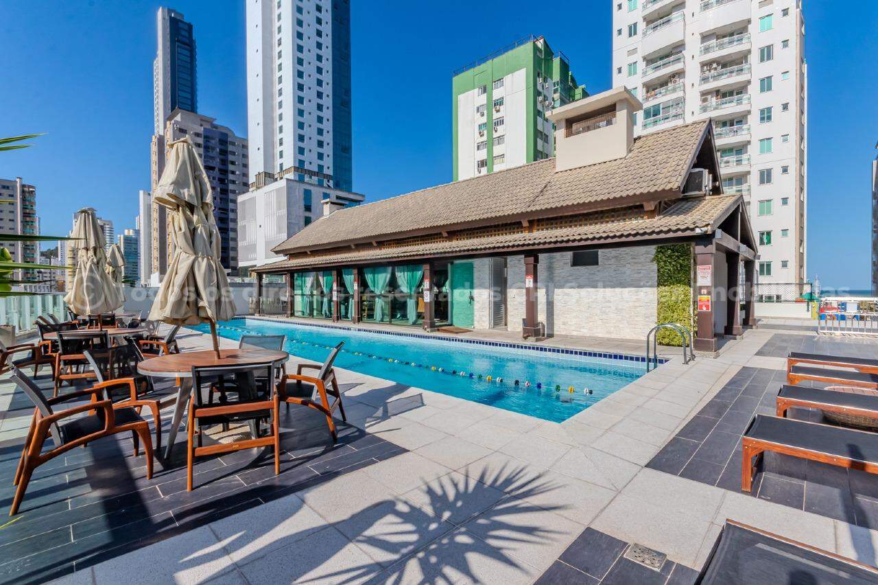 Foto do imóvel Apartamento mobiliado no Edifício Metrópolis Balneário Camboriú com 4 suítes e 315m²