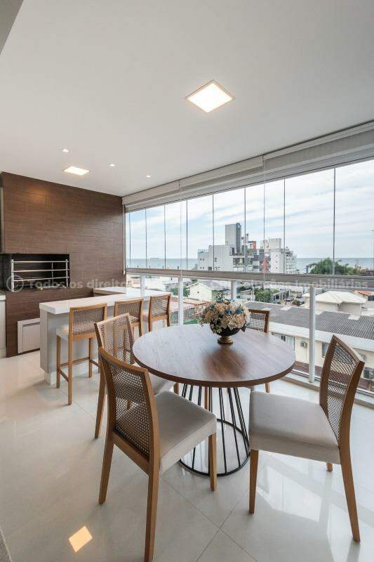 Foto do imóvel Apartamento com 3 suítes e vista para o mar no Edifício Solares da Brava, Itajaí