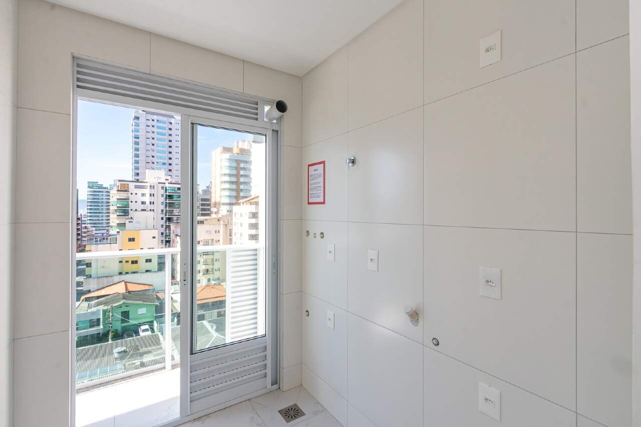 Foto do imóvel Apartamento no Garden Square com 3 suítes, varanda gourmet e 3 vagas – Meia Praia, Itapema
