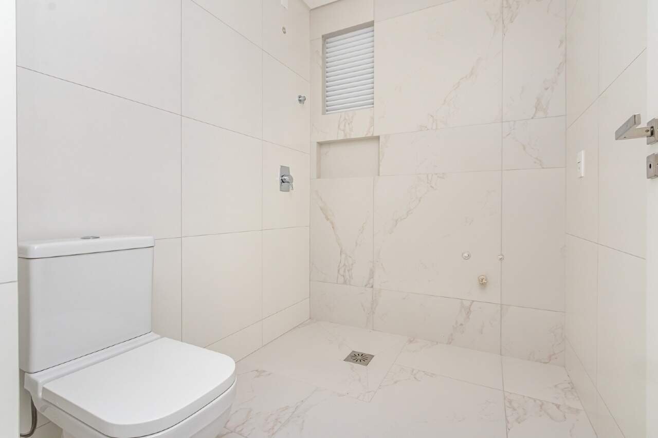 Foto do imóvel Apartamento no Garden Square com 3 suítes, varanda gourmet e 3 vagas – Meia Praia, Itapema