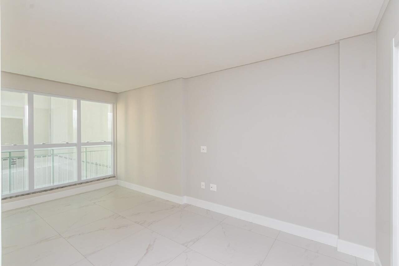Foto do imóvel Apartamento no Garden Square com 3 suítes, varanda gourmet e 3 vagas – Meia Praia, Itapema