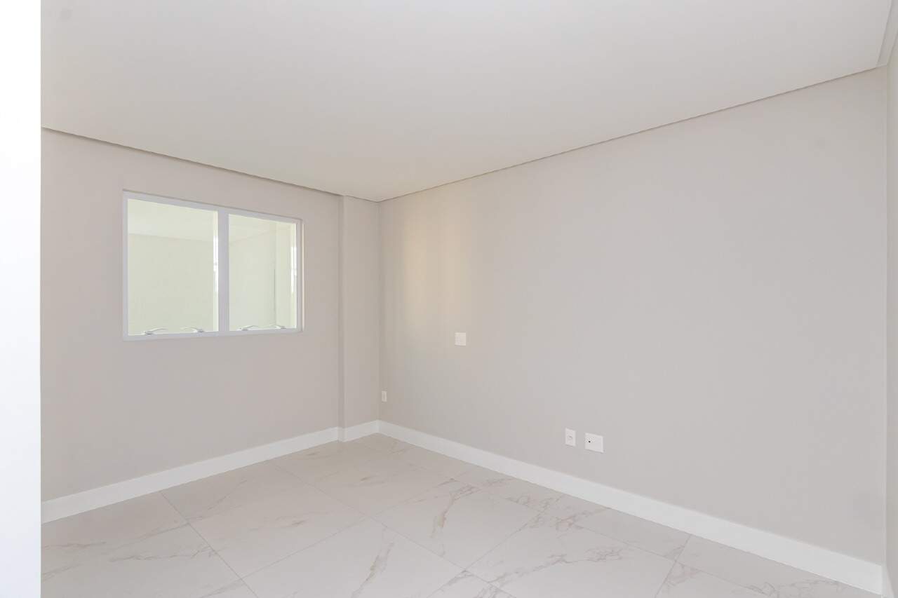 Foto do imóvel Apartamento no Garden Square com 3 suítes, varanda gourmet e 3 vagas – Meia Praia, Itapema
