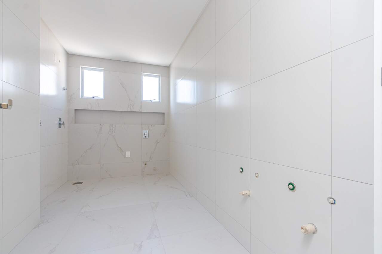 Foto do imóvel Apartamento no Garden Square com 3 suítes, varanda gourmet e 3 vagas – Meia Praia, Itapema