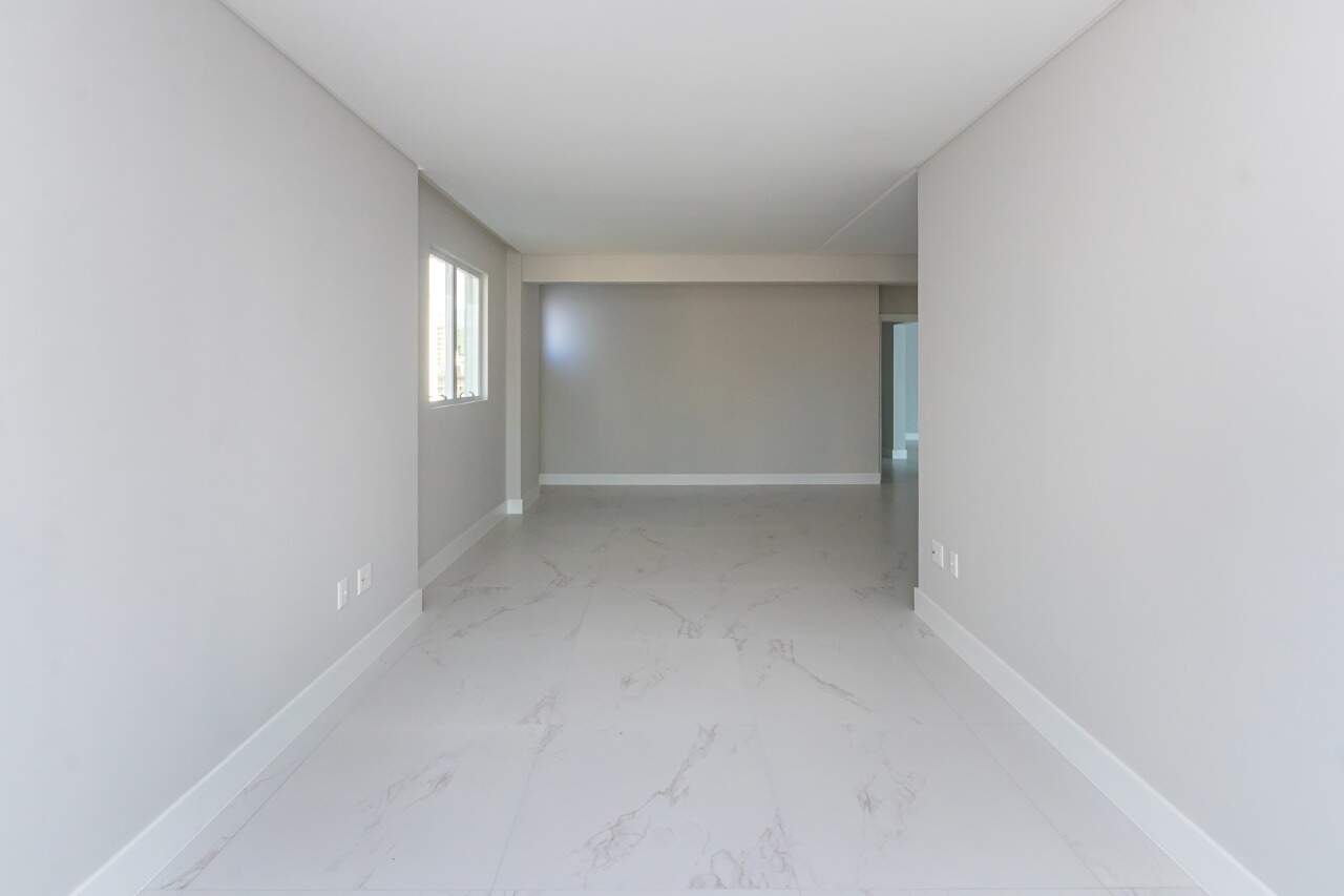 Foto do imóvel Apartamento no Garden Square com 3 suítes, varanda gourmet e 3 vagas – Meia Praia, Itapema