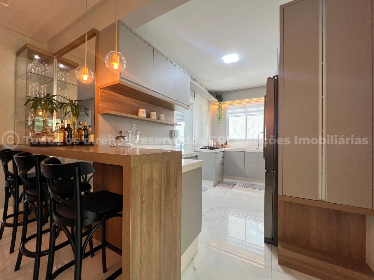 Foto do imóvel Apartamento Mobiliado na Quadra do mar em Meia Praia/Itapema