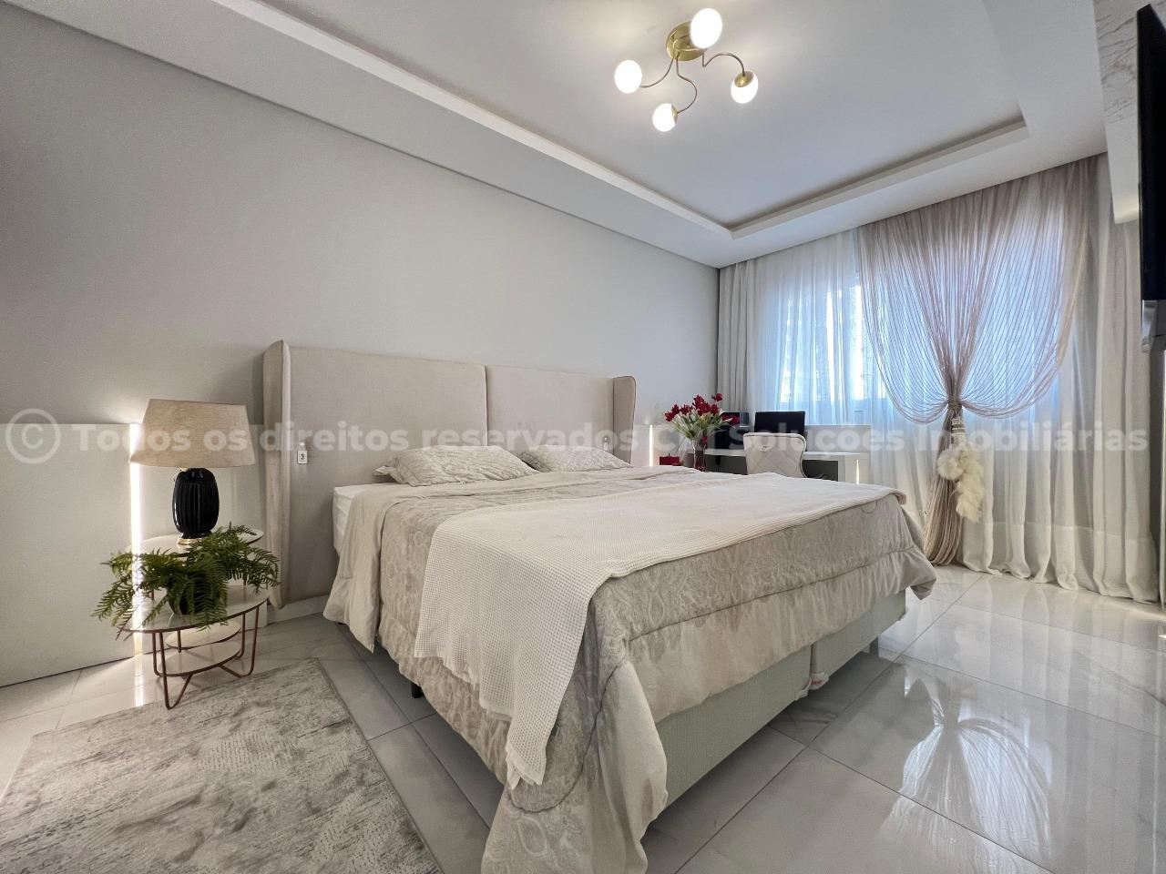 Foto do imóvel Apartamento Mobiliado na Quadra do mar em Meia Praia/Itapema