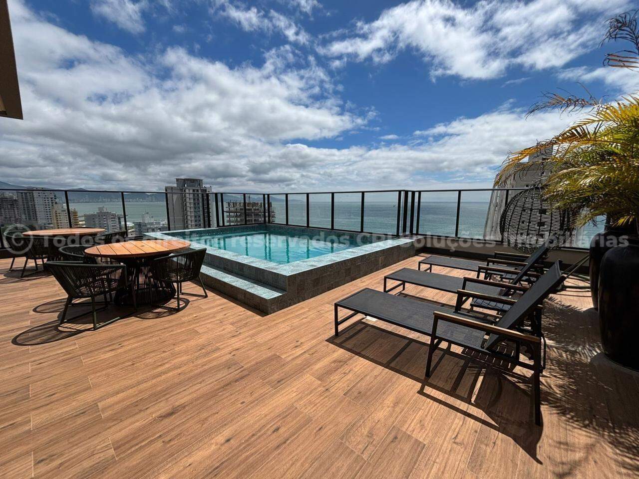 Foto do imóvel Apartamento 3 suítes em Balneário Pereque, Porto Belo