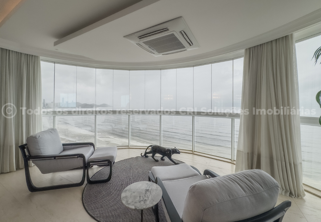 Foto do imóvel Cobertura Duplex Mobiliada com 03 Suítes Frente Mar á venda no Edifício Gran Felicitá em Balneário Camboriú
