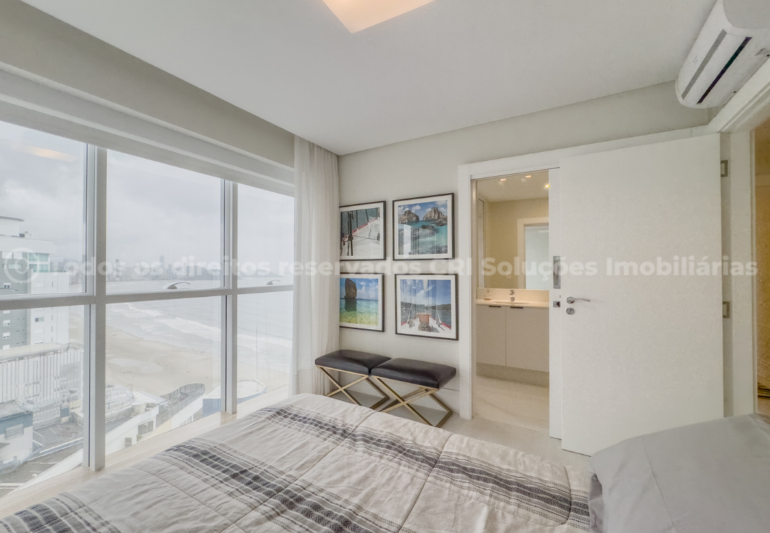 Foto do imóvel Cobertura Duplex Mobiliada com 03 Suítes Frente Mar á venda no Edifício Gran Felicitá em Balneário Camboriú