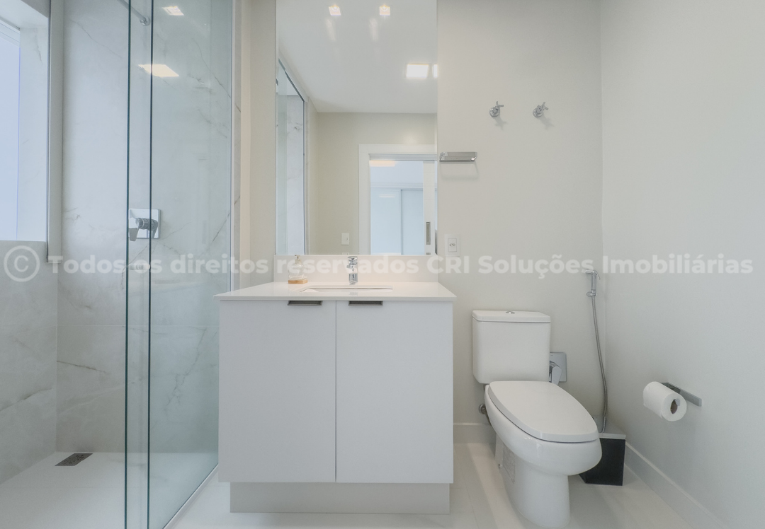 Foto do imóvel Cobertura Duplex Mobiliada com 03 Suítes Frente Mar á venda no Edifício Gran Felicitá em Balneário Camboriú