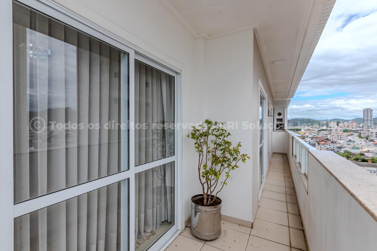Foto do imóvel Apartamento no Mont Saint Michel Residence Balneário Camboriú – 121m², 3 dormitórios e 2 vagas