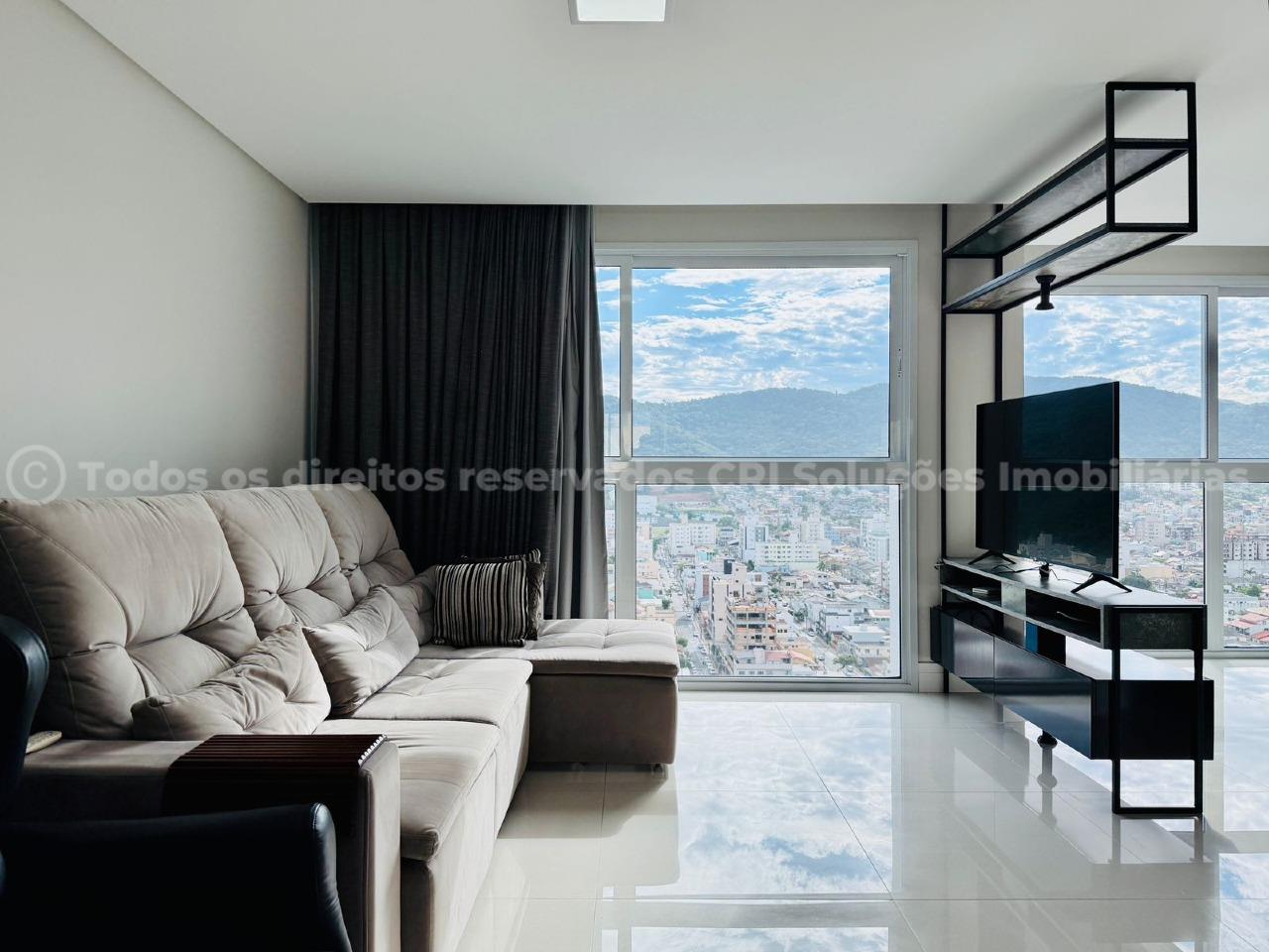 Foto do imóvel Apartamento alto-padrão à venda com 4 quartos sendo 2 suítes e 2 vagas de garagem a 500m do mar no Falcon Tower da FG no centro de Balneário Camboriú