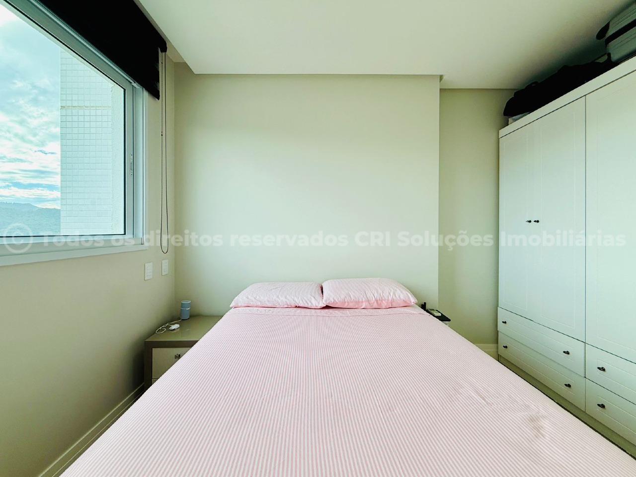 Foto do imóvel Apartamento alto-padrão à venda com 4 quartos sendo 2 suítes e 2 vagas de garagem a 500m do mar no Falcon Tower da FG no centro de Balneário Camboriú